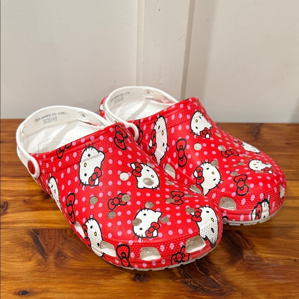Crocs Hello Kitty Red & White Clogs - Picture 1 of 6